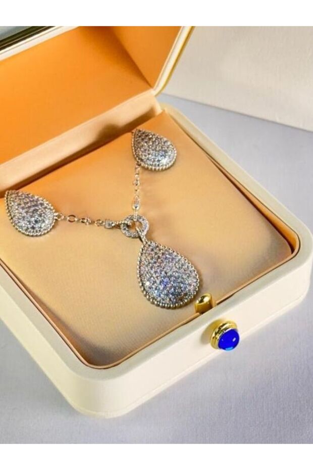 Chain with pendant - 3