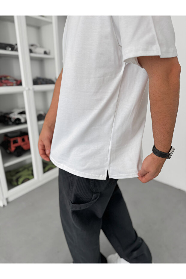 تي شيرت أبيض أساسي كبير الحجم بفتحة جانبية C-007 - 6