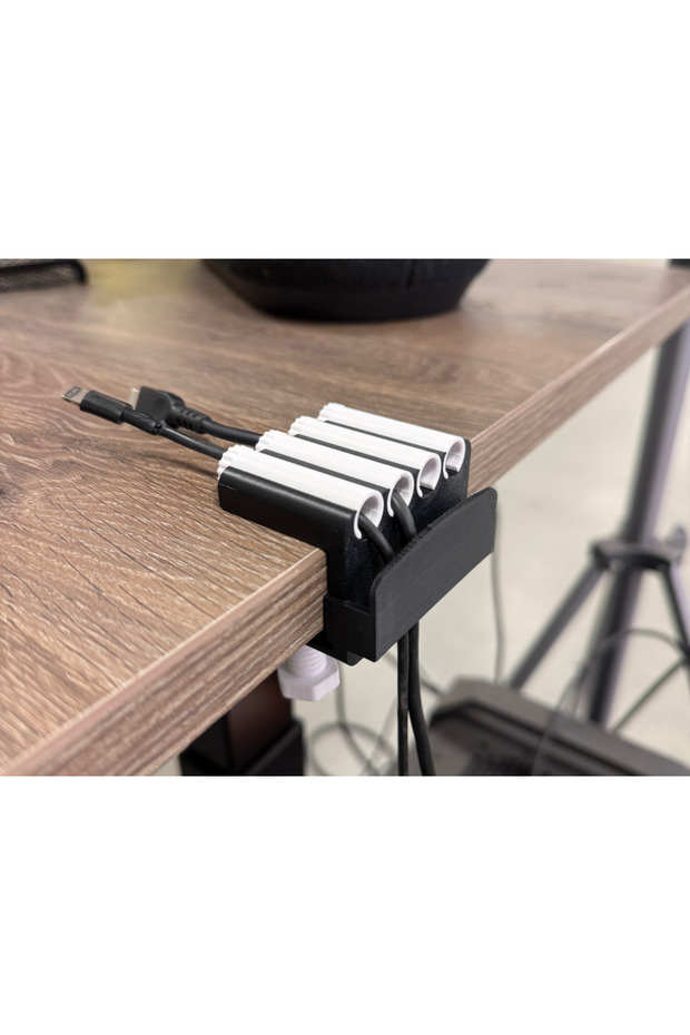 🔌   مشبك طاولة قابل للتعديل - حامل كابلات قابل للتركيب - 1