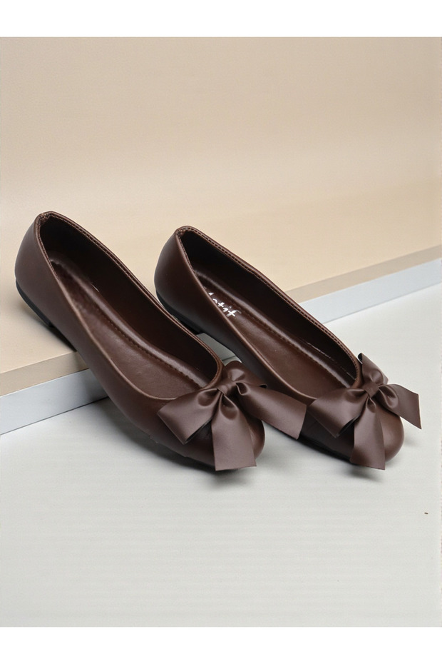 Round Toe Ballet Flats with Ribbon Detail