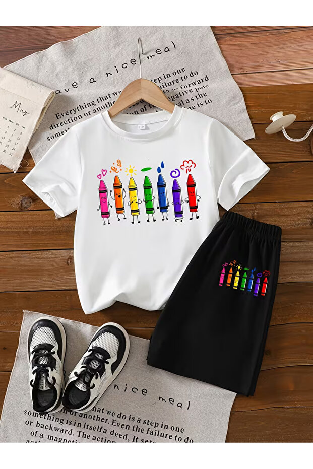Children's T-Shirt and Pocket Shorts Set