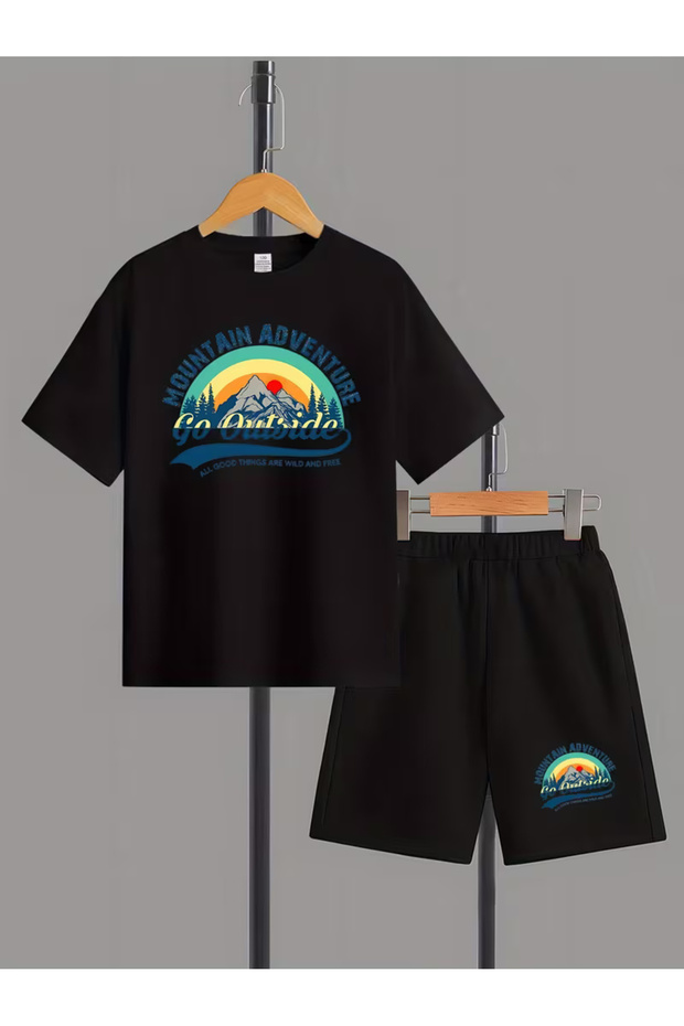 Children's T-Shirt and Pocket Shorts Set