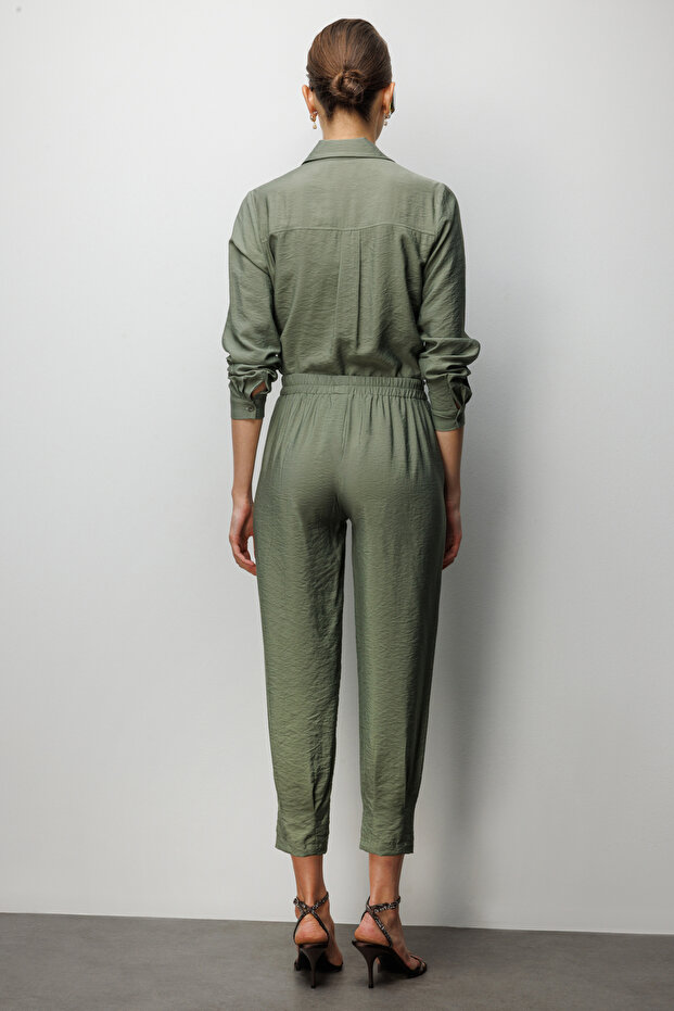 بنطلون رياضي بجيوب مخيطة على الأرجل - 6