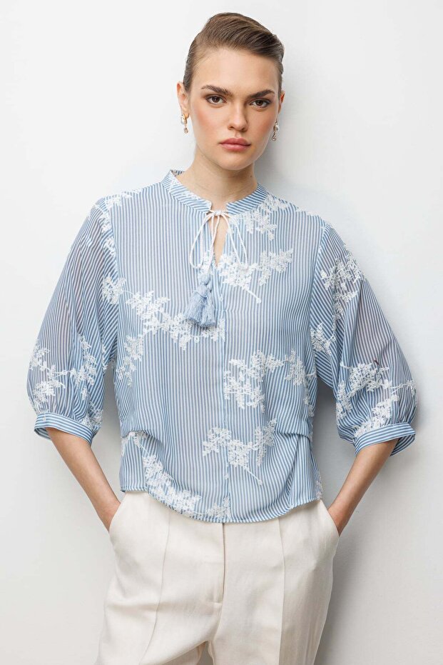 İşlemeli Yarım Kol Bluz - 2