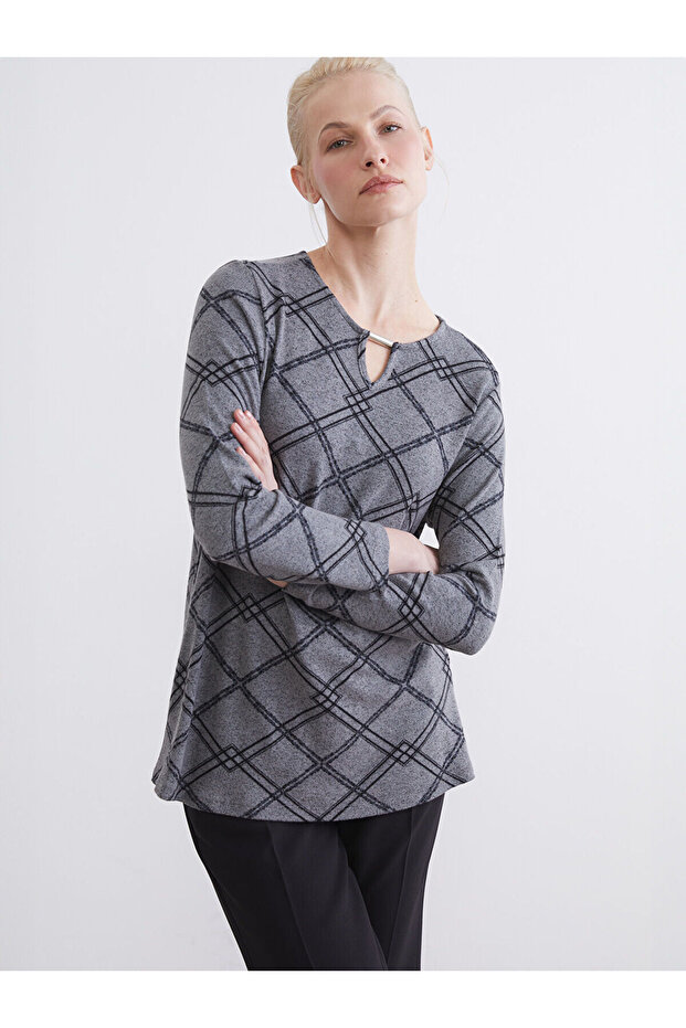 طاقم الرقبة منقوشة بلوزة - 1