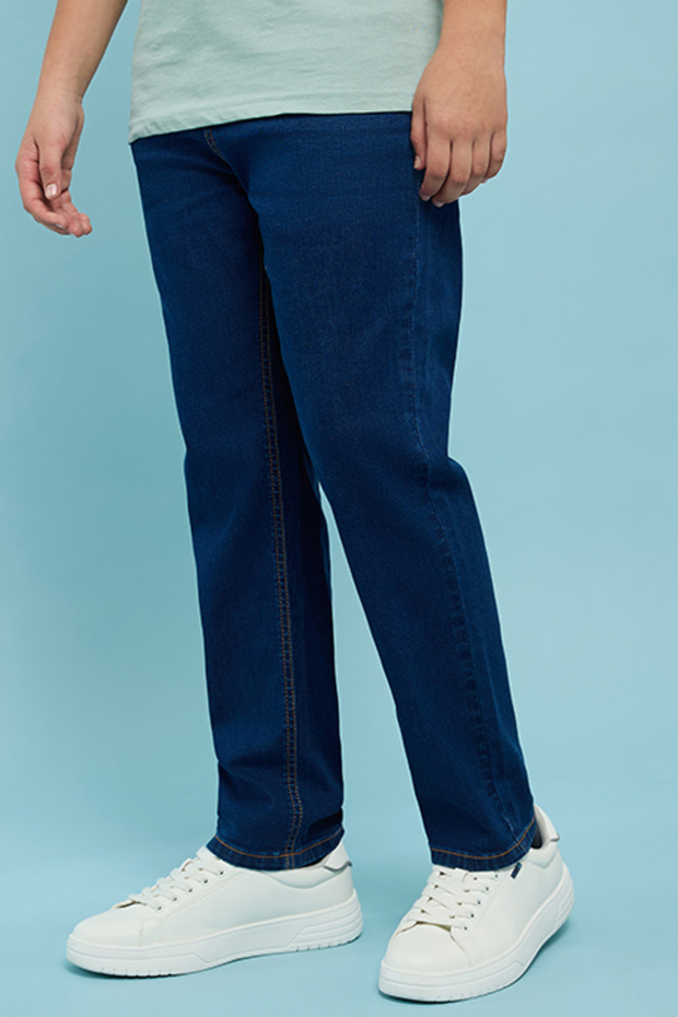 بنطال جينز أزرق داكن سادة للأولاد مع إغلاق بأزرار - 4