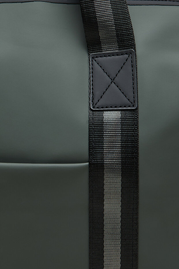 حقيبة سفر رجالية خضراء سادة - 5