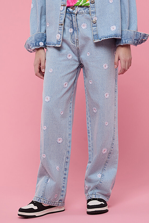 Girl's Blue Embroidered Straight Fit Jeans with Button Closure