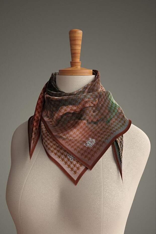 وشاح كريستالي لامع بنمط باتيك هاوندستوث - 2