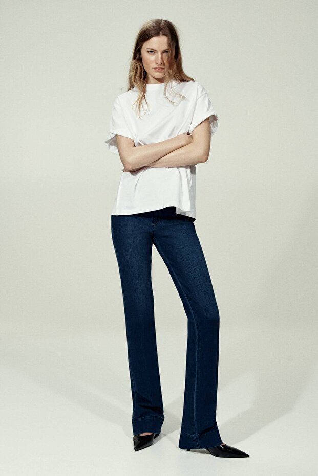 Flared High Jeans - 1