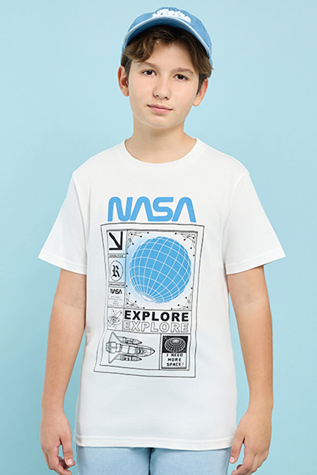 Boy's Cream Printed T-Shirt with Crew Neck and Short Sleeves