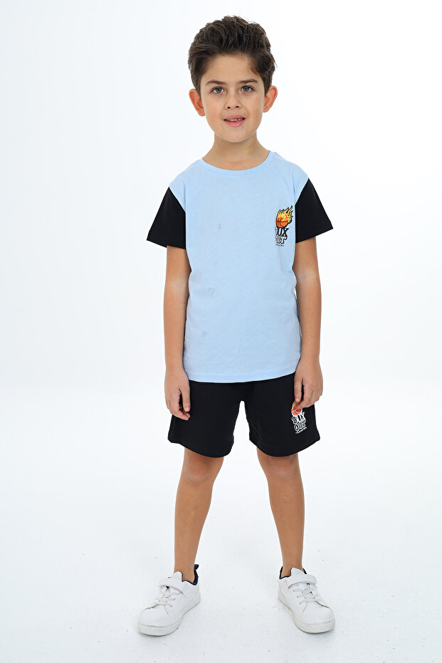 Boys' 2-Piece Set: Printed Crew Neck T-Shirt & Elastic Waist Pocket Shorts