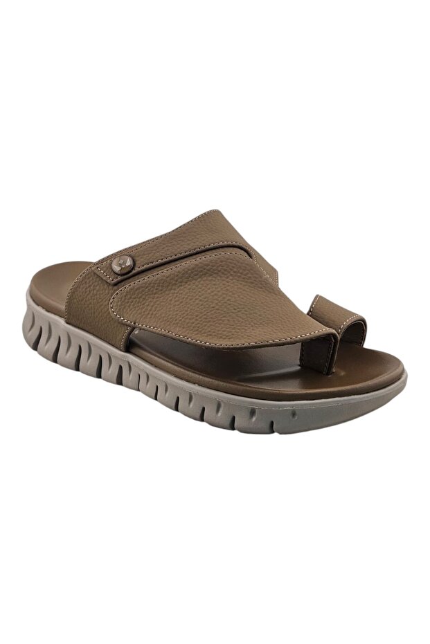 كلاود إيز - 1