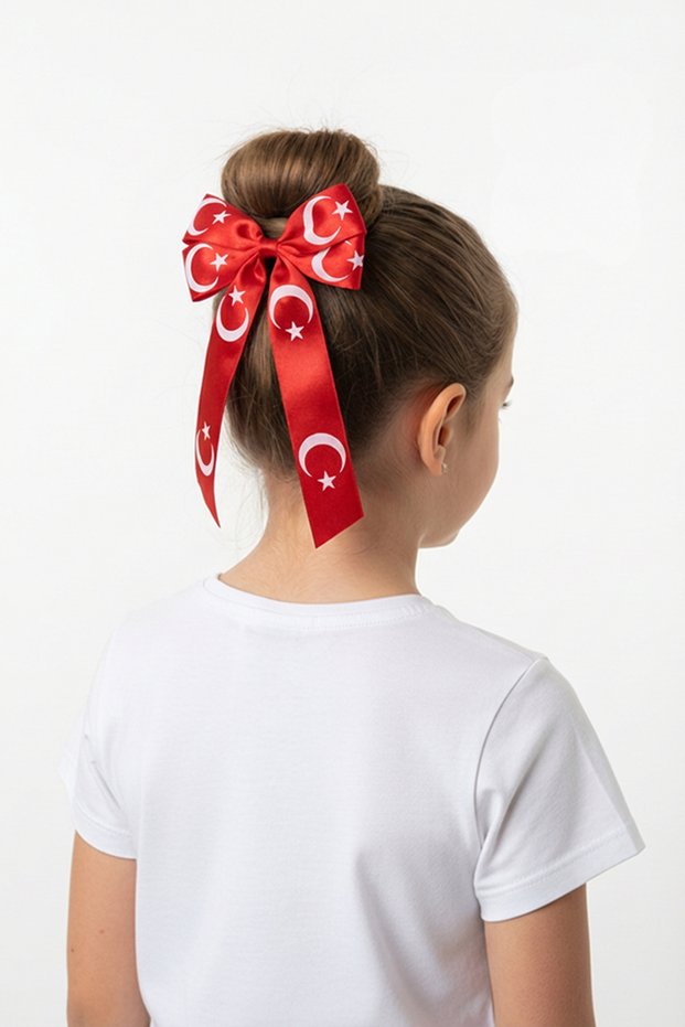 The Most Meaningful Touch of Girls' Festive Elegance: National Pride Buckle Collection