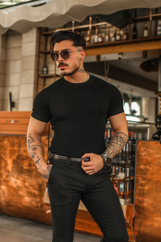 Shoulder Detail Knitwear Tshirt Black