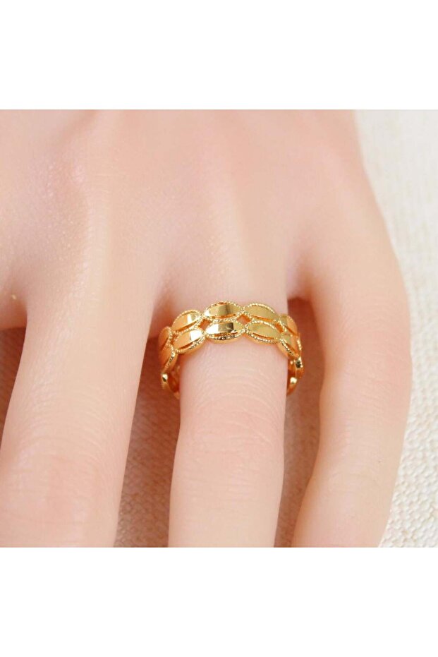 Gold alternative ring, connected circles design - size 8 - 1