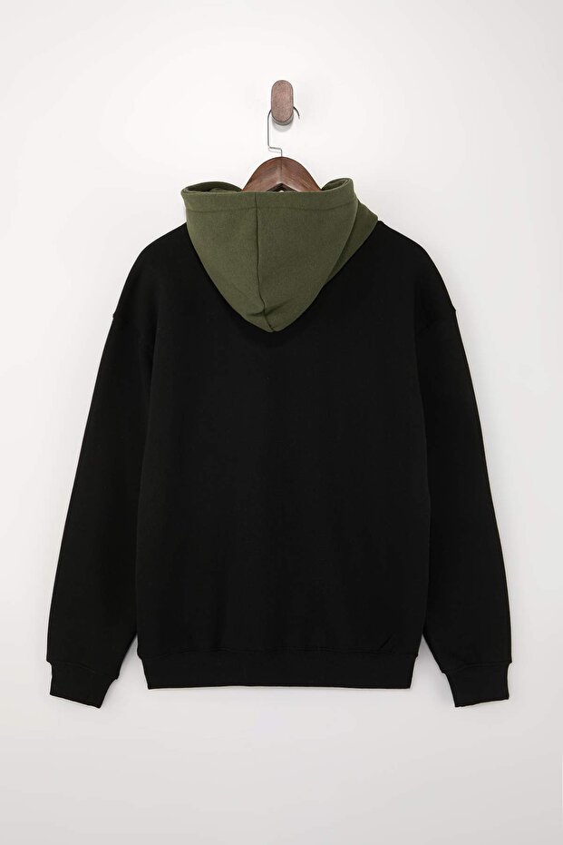 Siyah-Haki Oversize/Geniş Kesim Kapüşonlu İçi Şardonlu Sweatshirt TMNAW26SW00048 - 2