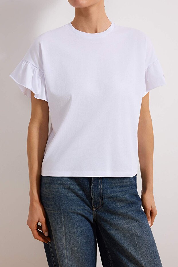 Beyaz %100 Pamuk Fırfır Detaylı Basic Bisiklet Yaka Örme T-Shirt TWOSS22TS2429 - 3