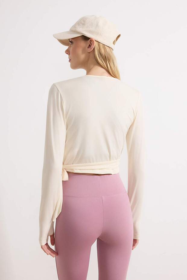 Ekru Micro Bağlamalı Kruvaze Crop Örme Spor Bluz/Bolero THMSS26BZ00002 - 4