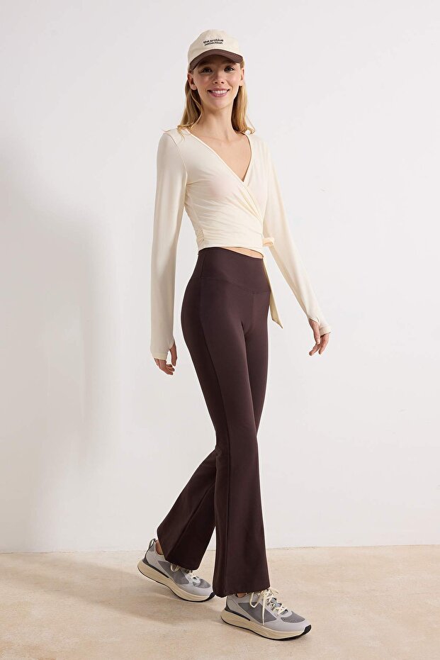 Kahverengi Fırçalı Soft Kumaş Flare/İspanyol Paça Örme Spor Tayt THMSS26TY00016 - 6
