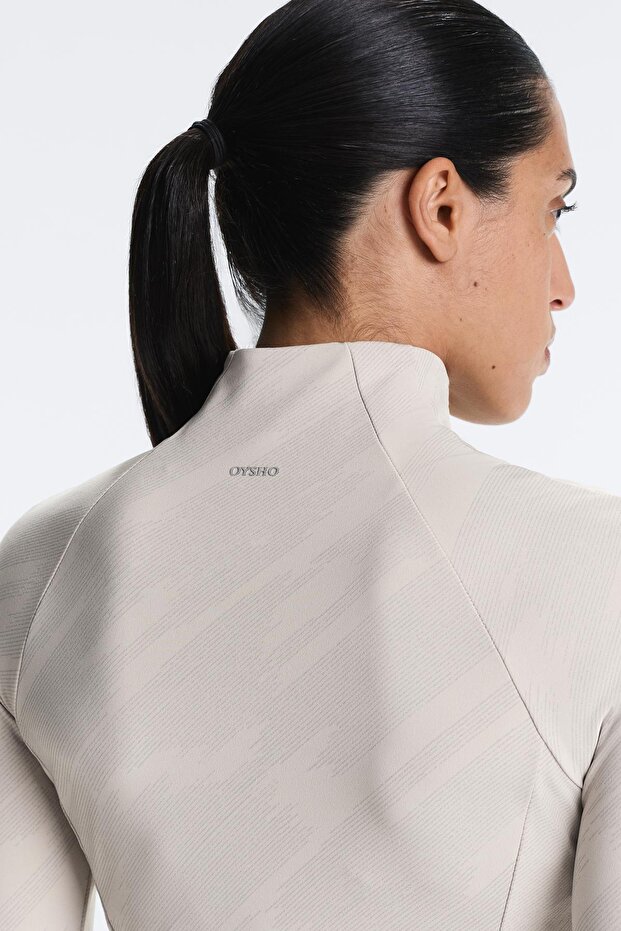 سترة تقنية عاكسة خفيفة ودافئة - 6