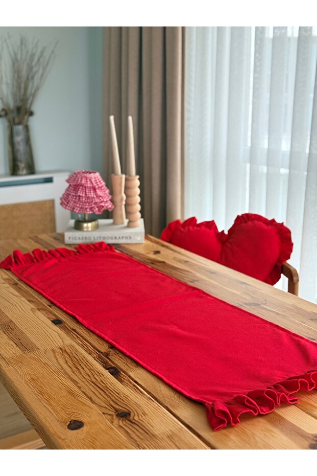 Lovely Linen Two-Tail Ruffle Runner 50Cmx150Cm