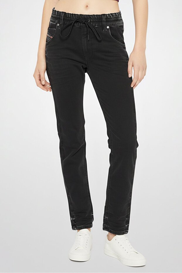Women Boyfriend Fit Washed Stretchable Denim Jeans, Black