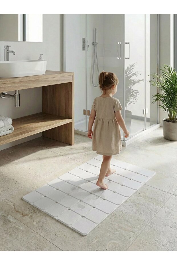White Aqua Luxe Suction Cup Shower Anti-Slip Foldable Anti-Slip Bath Mat 45X70