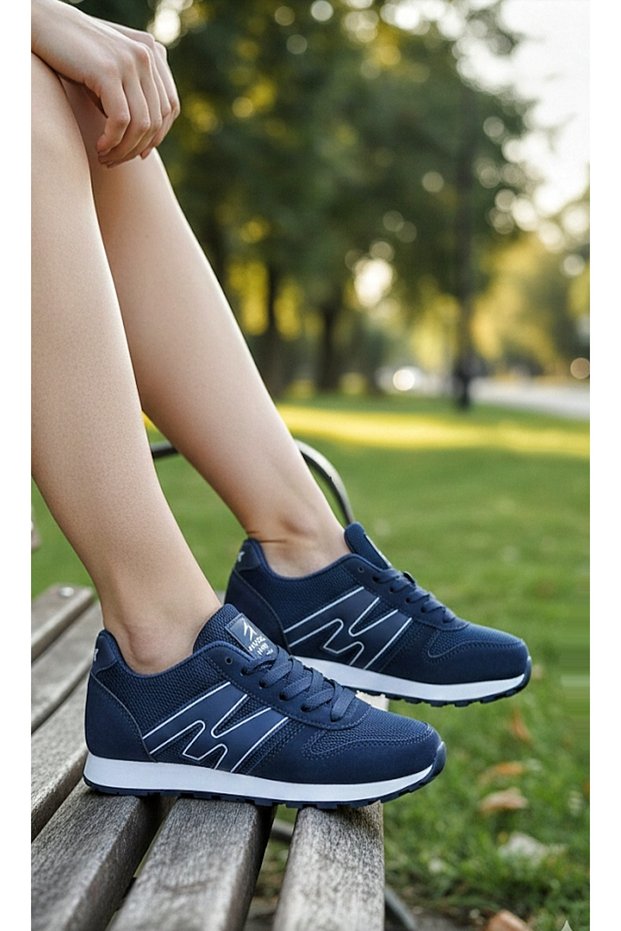 Women's Navy Blue Sports Shoes Lightweight Flexible Comfortable Non-Slip Sole Walking Shoes