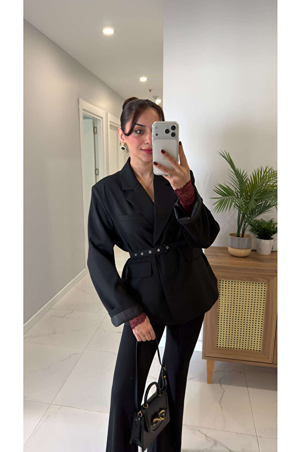 سترة فارا السوداء ذات الحزام - 3