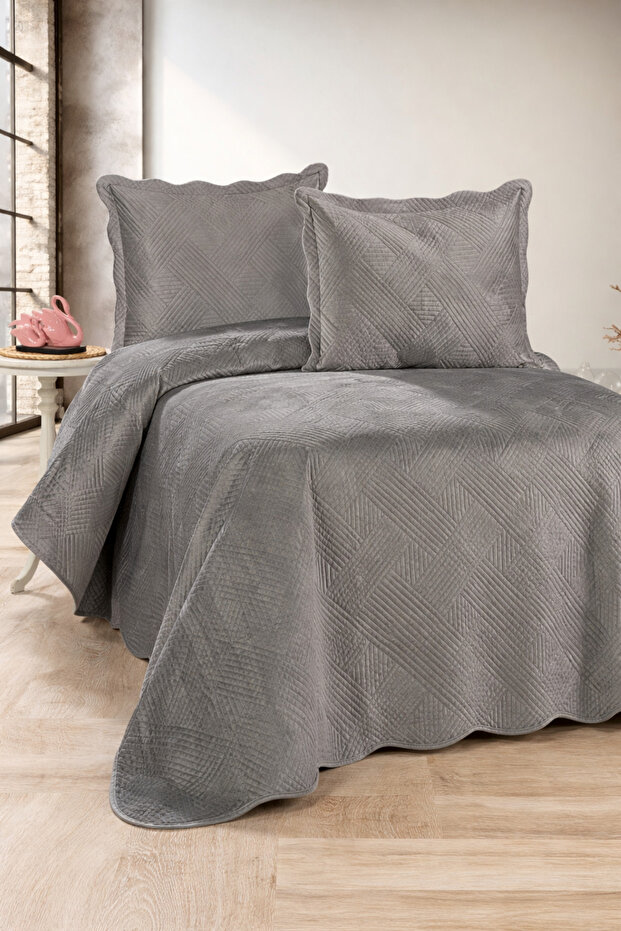 Toyo Vera Double Bedspread Set | 250X260 cm | Modern Design | Stylish and Elegant Appearance