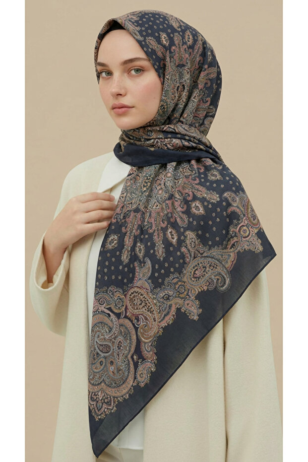 Lavinia Patterned 120*120 cm Cotton Scarf