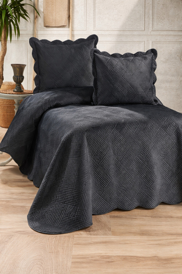 Toyo Vera Double Bedspread Set | 250X260 cm | Modern Design | Stylish and Elegant Appearance