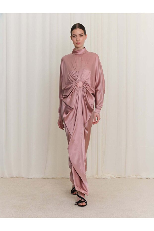 Drapeli Dik Yaka İpek Elbise - 1