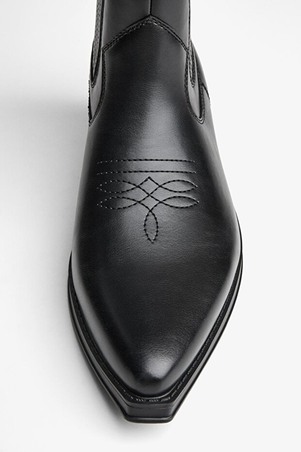 Esnek kovboy bot - 4