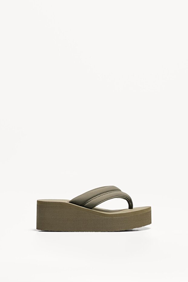 Kapitone platform sandalet - 1