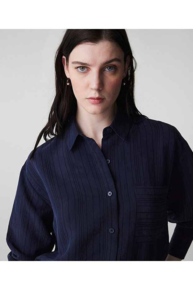 Çizgi jakarlı gömlek - 1