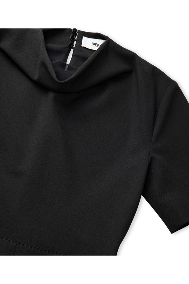 Dik degaje yakalı elbise - 4