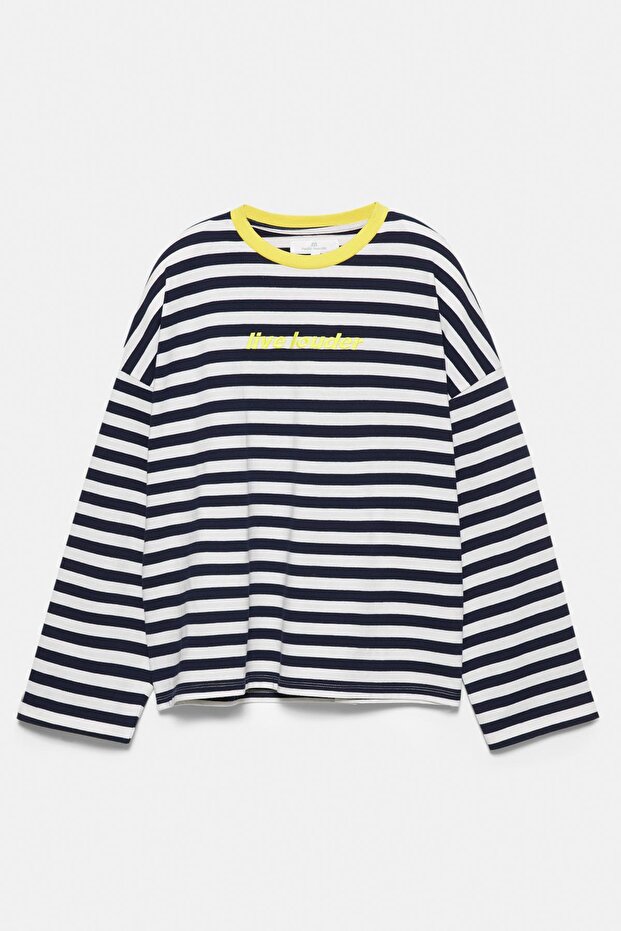 Kontrast işlemeli çizgili t-shirt - 8