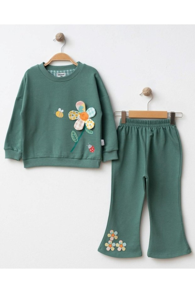 Girl's 2-Season Stylish Top and Bottom Set with Mobile Floral Embroidery Detail and Spanish Flared Pants