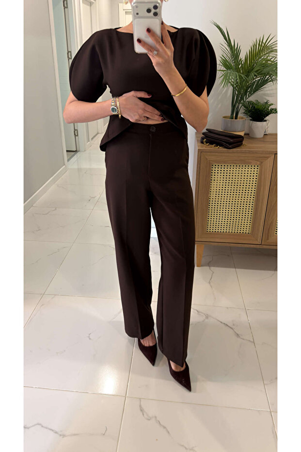 طقم بنطلون وبلوزة بني من نودوير - 3