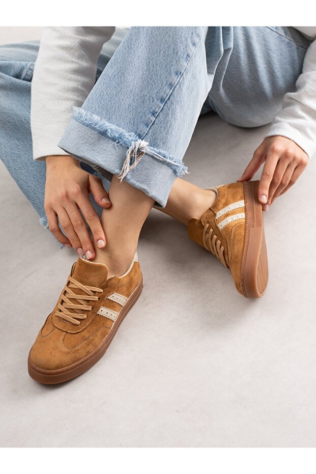 Lucca Tan Suede Women's Sneakers