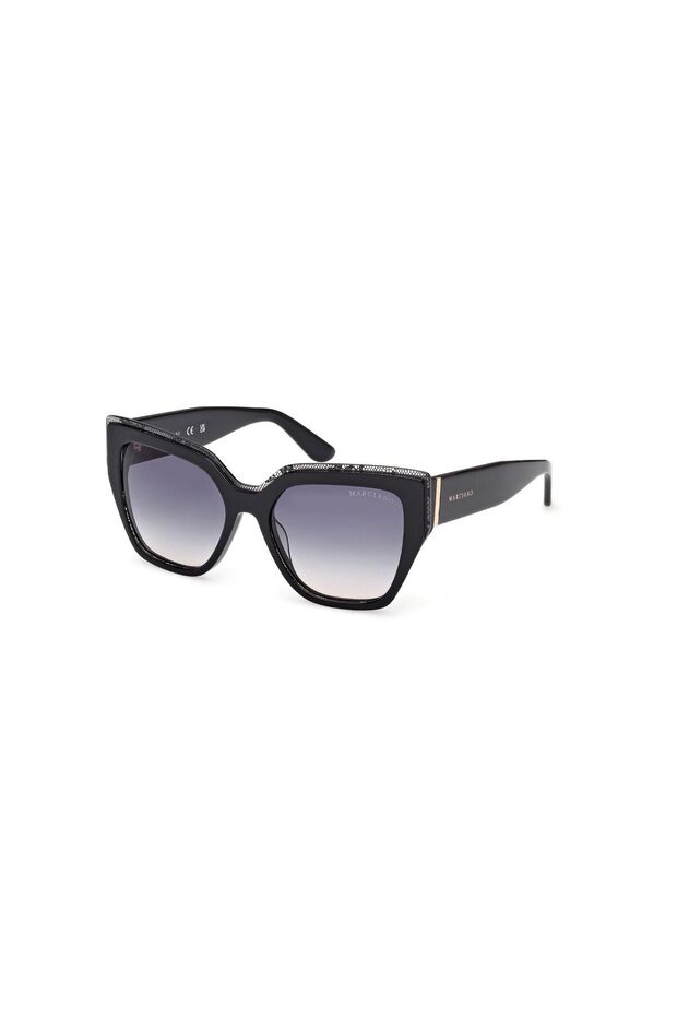 Oversized square sunglasses