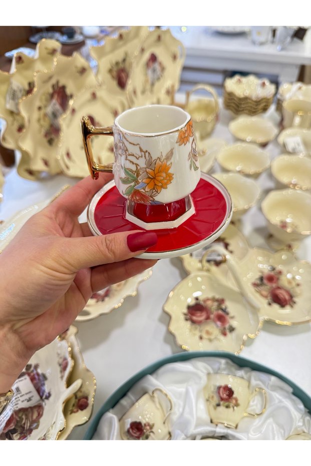 Esterhomedecor Set of Porcelain Coffee Cups for 6 People