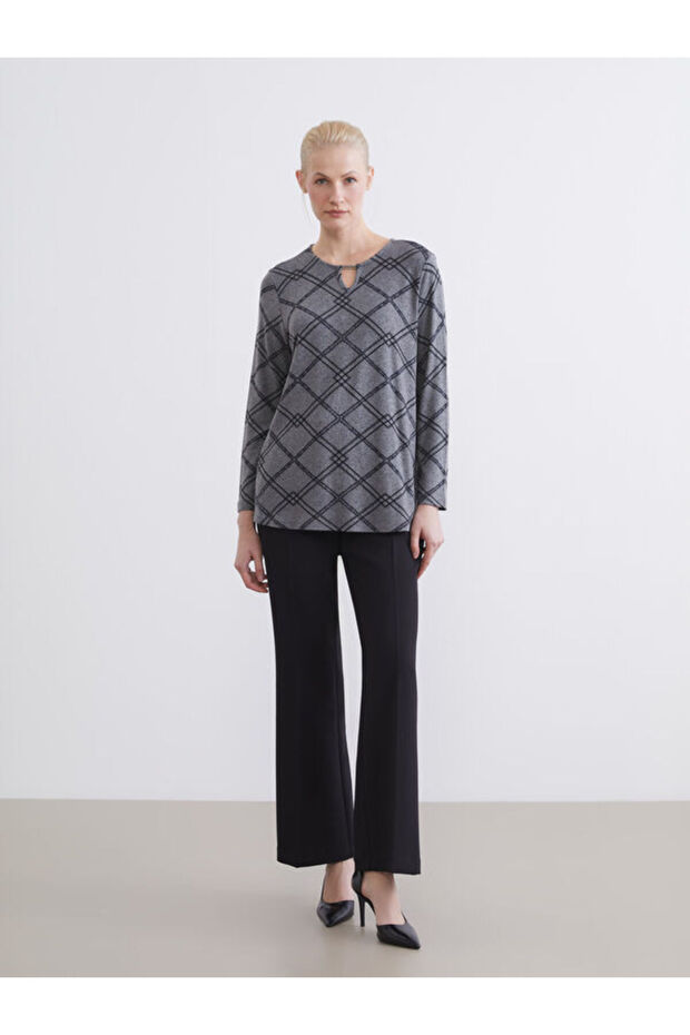 Crew Neck Patterned Blouse - 2