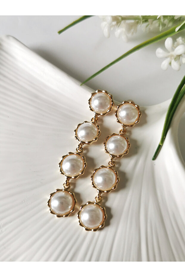 Pearl Detailed Long Dangle Earrings Gold