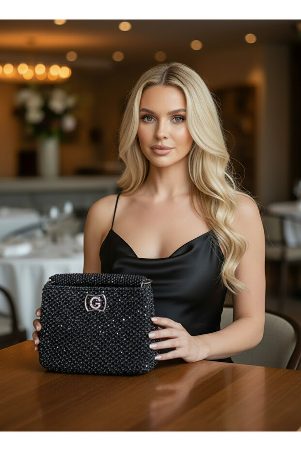 SİYAH SİMLİ ÖRGÜ ÇANTA - 1