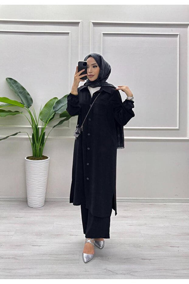 طقم ملابس مزين بأزرار من قماش الكريب - 1