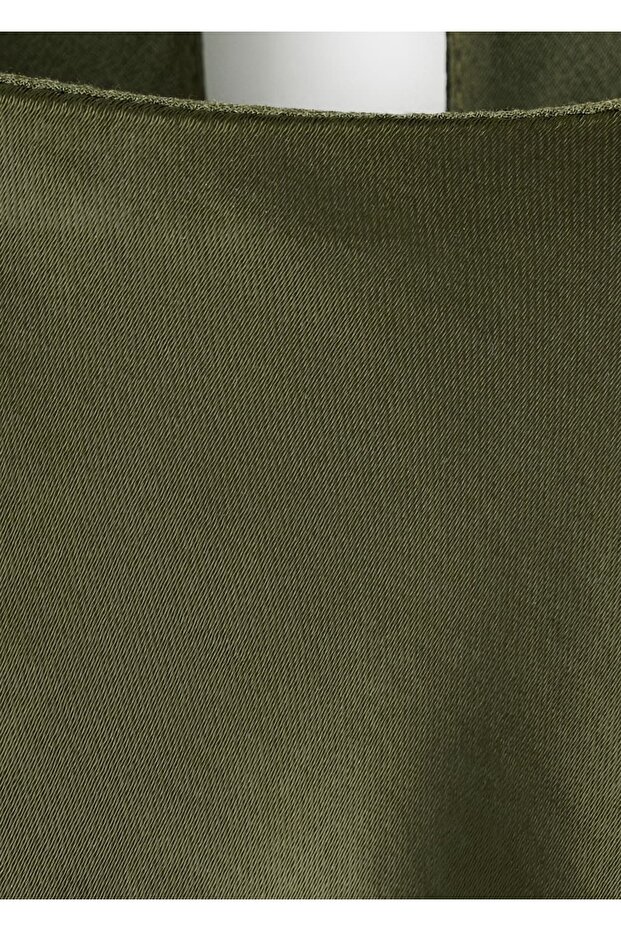 Vatkalı saten elbise - 7