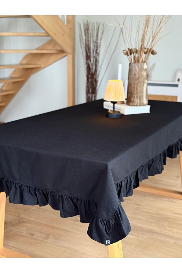 Lune Linen Dertsiz Ruffled Tablecloth Black